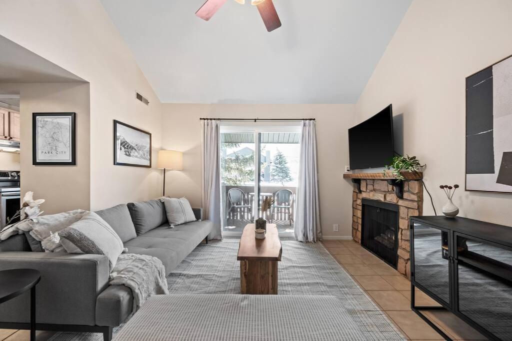 Cozy Top Floor Condo With Mountain Views Park City Exteriér fotografie