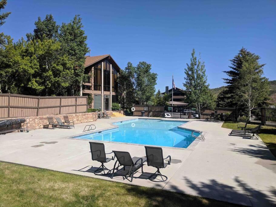 Cozy Top Floor Condo With Mountain Views Park City Exteriér fotografie